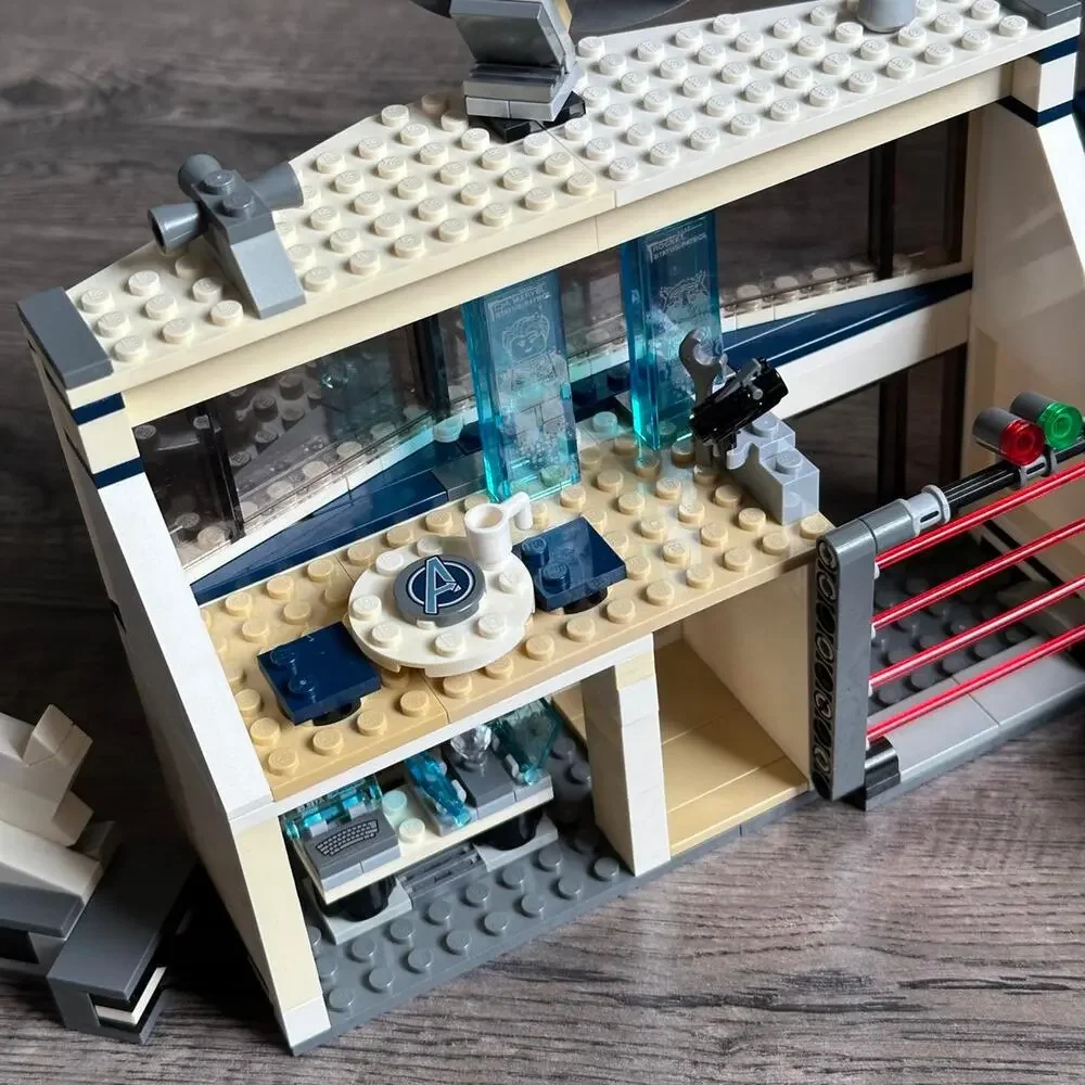 2021 Retired LEGO Marvel 76192 Avengers Endgame Battle Compound Set - Incomplete